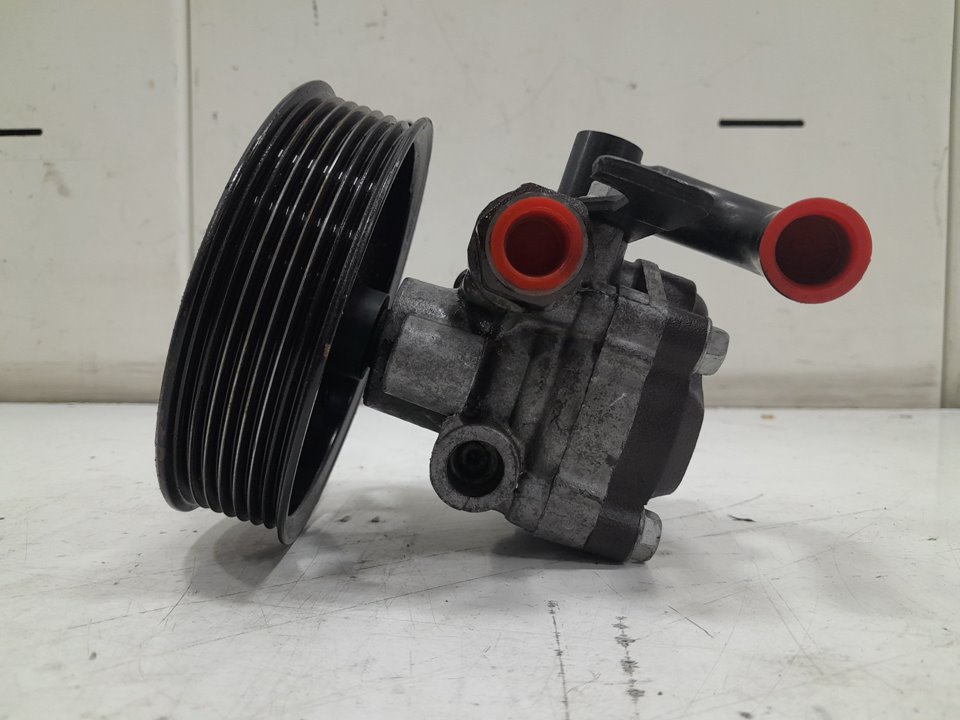 Bomba direccion kia sorento i 2.5 crdi