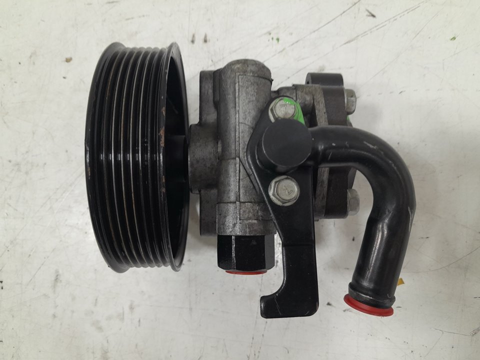 Bomba direccion kia sorento i 2.5 crdi