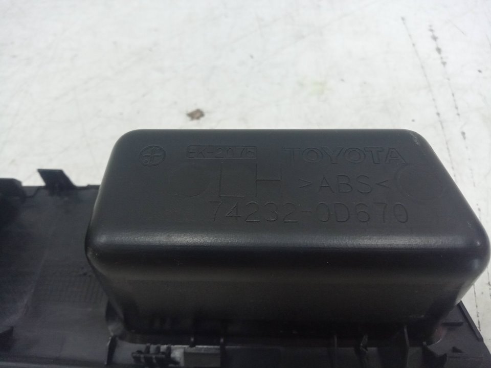 Mando elevalunas delantero izquierdo toyota yaris 1.5 hybrid (nhp130_)