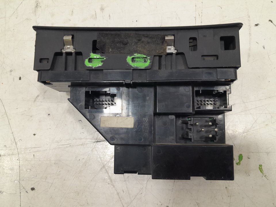 Mando elevalunas delantero izquierdo bmw x5 3.0 d