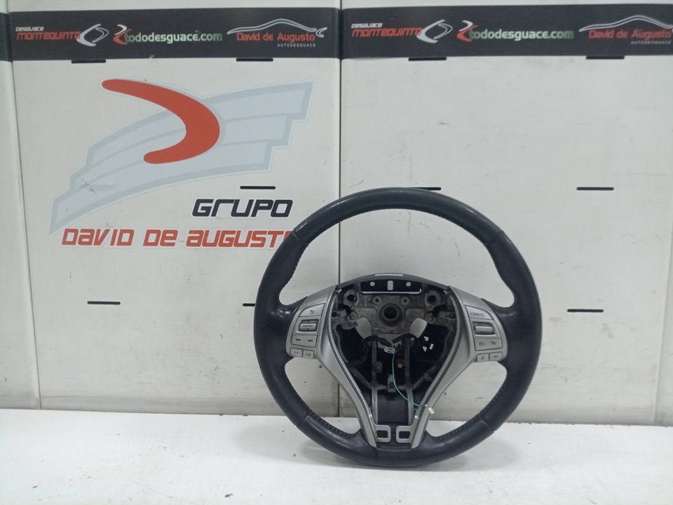 Volante nissan qashqai ii todo terreno cerrada 1.5 dci