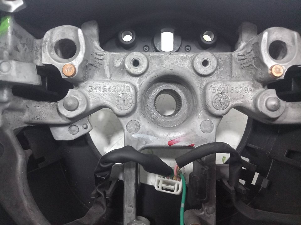 Volante nissan qashqai ii todo terreno cerrada 1.5 dci