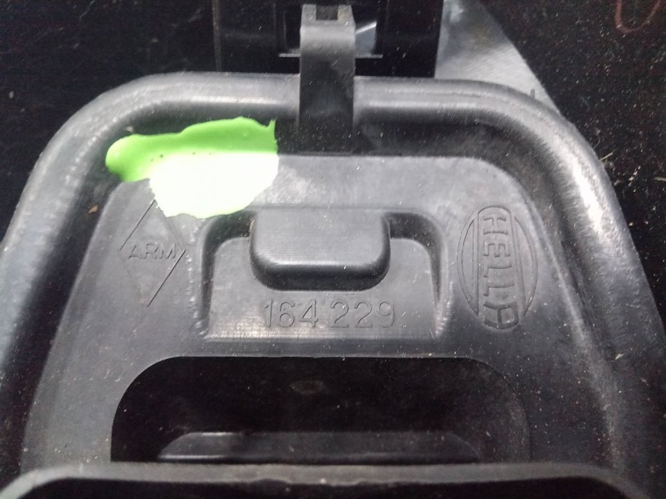 Piloto trasero izquierdo 1.5 dci (jm1e)