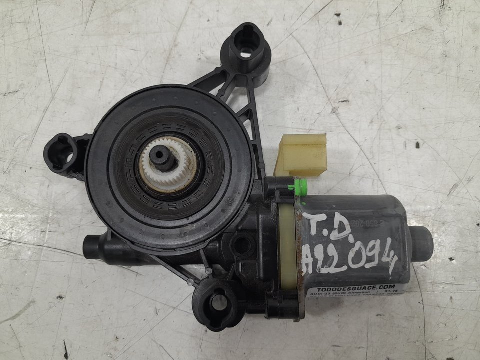 Motor elevalunas trasero derecho audi q3   (8ug) attraction      01.15