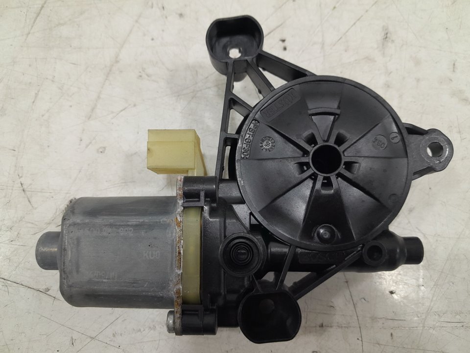 Motor elevalunas trasero derecho audi q3   (8ug) attraction      01.15