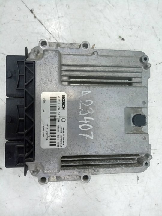 Centralita motor uce master bus l3h2 38t      02.