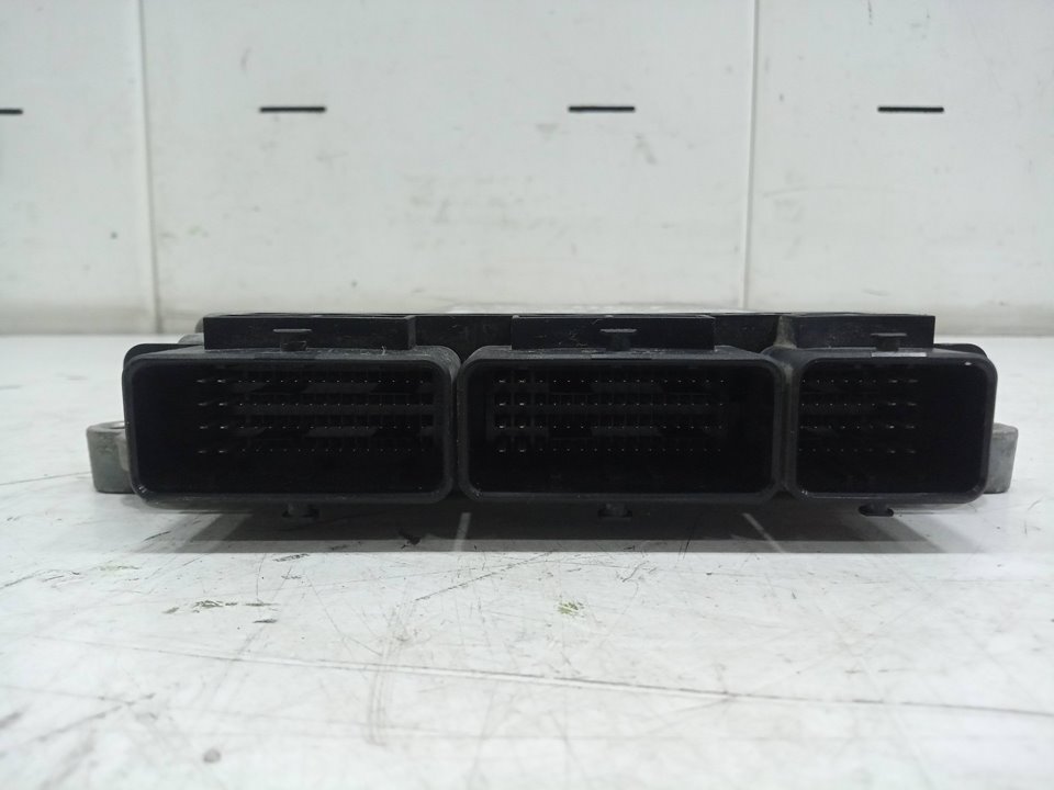 Centralita motor uce master bus l3h2 38t      02.