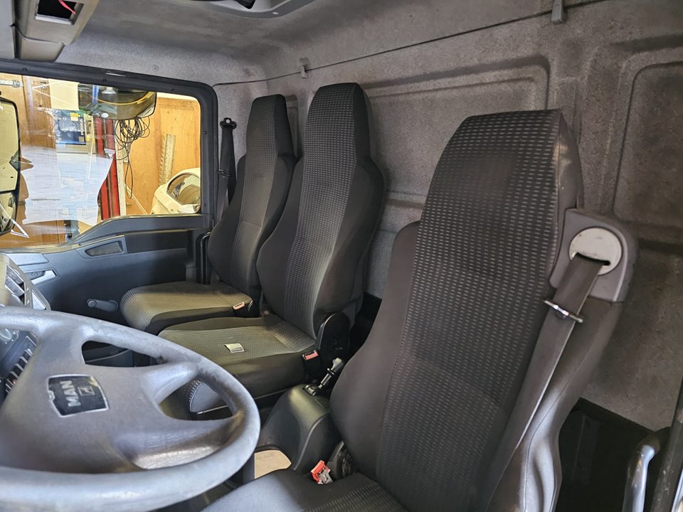 Cabina tg  l 10.xxx 10.210   chasis