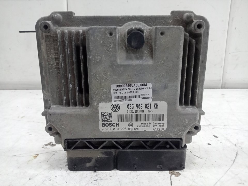 Centralita motor uce volkswagen golf v   berlina (1k1) highline 4moti
