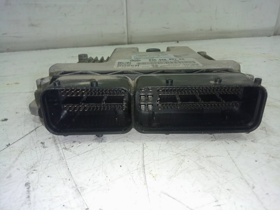 Centralita motor uce volkswagen golf v   berlina (1k1) highline 4moti