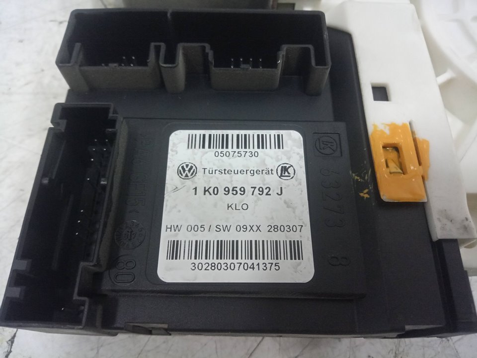 Motor elevalunas delantero derecho volkswagen golf v   berlina (1k1) highline 4moti