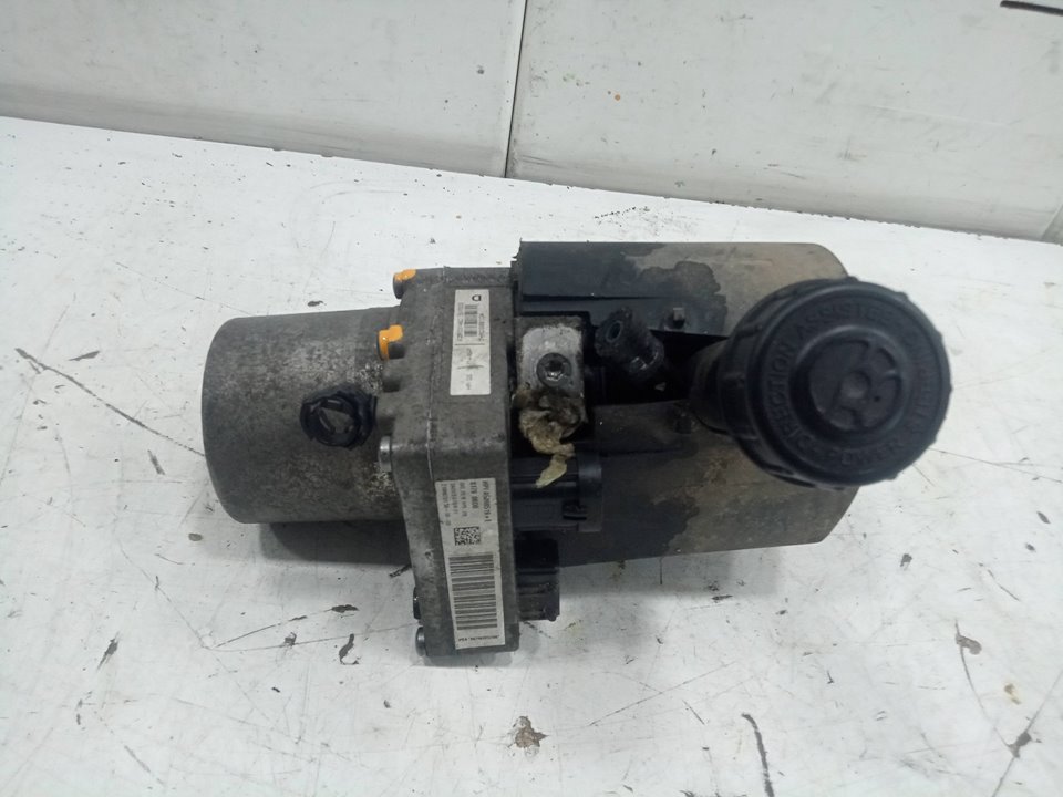 Bomba direccion peugeot 407 1.6 hdi 110