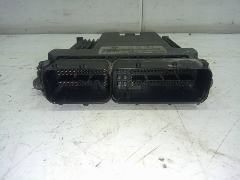 Centralita motor uce volkswagen golf v 1.9 tdi
