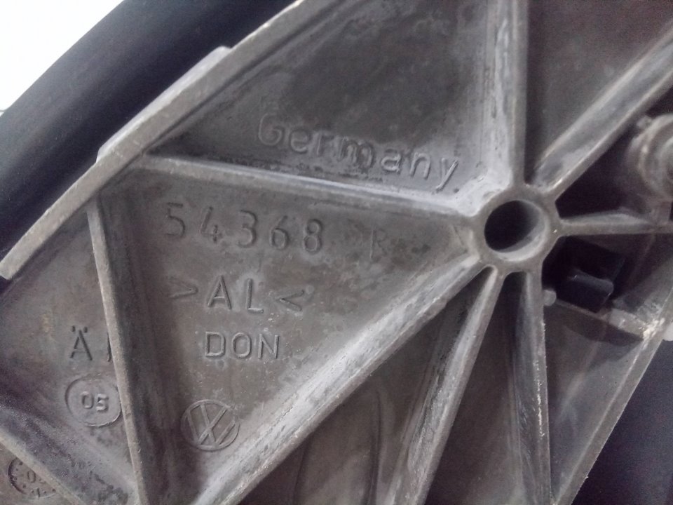 Retrovisor derecho electrico volkswagen golf v 1.9 tdi