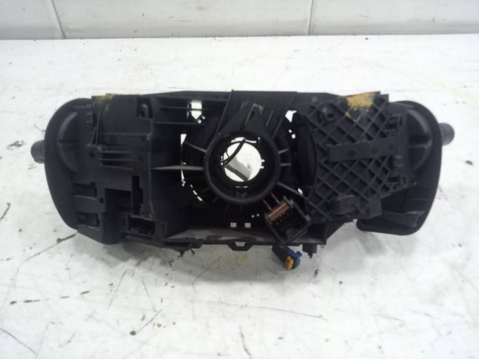 Anillo airbag y mando multifuncion renault clio iii 1.2 16v (br0r br1d br1l cr0