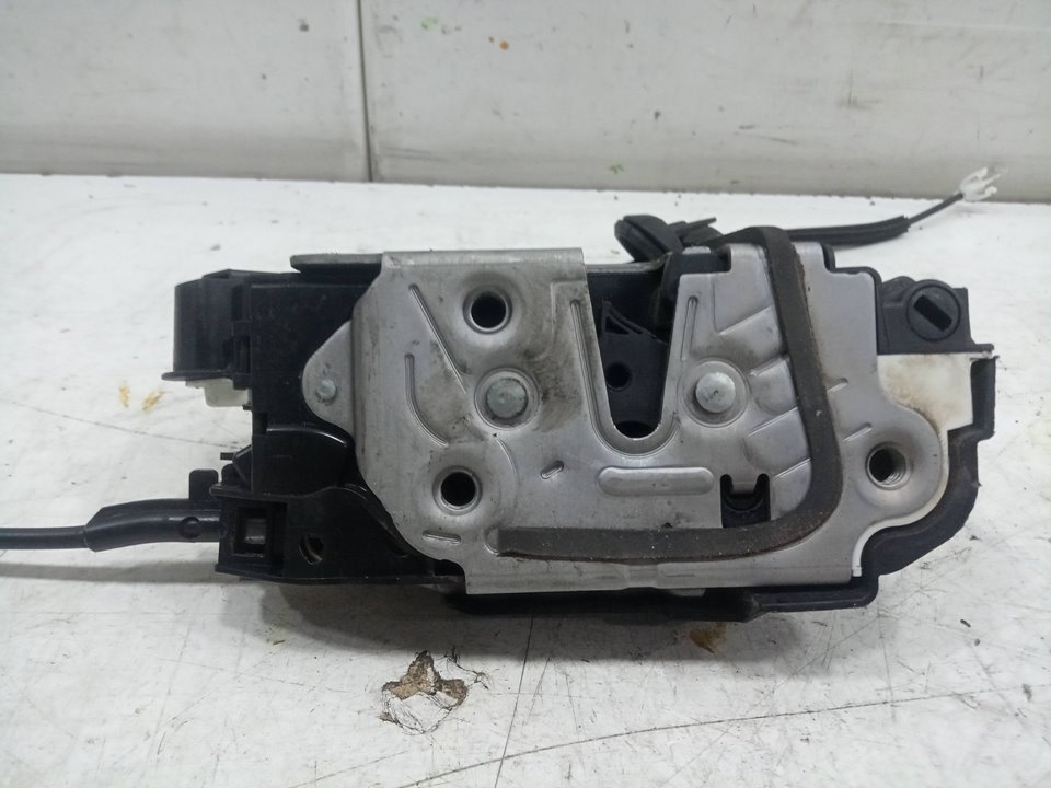 Cerradura puerta delantera derecha seat leon 1.6 tdi