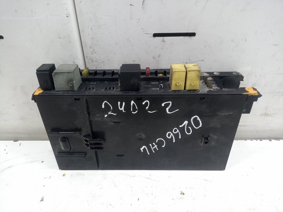 Caja reles / fusibles mercedes-benz clase c c 270 cdi (203.016)