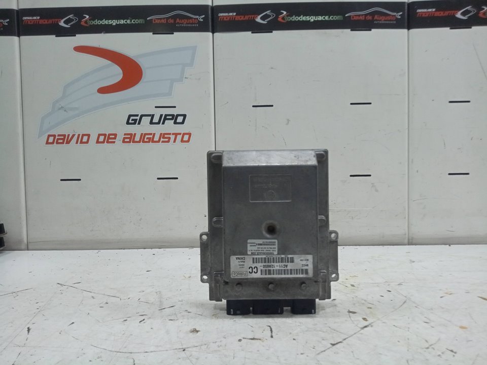 Centralita motor uce transit caja abierta 06 ft 33