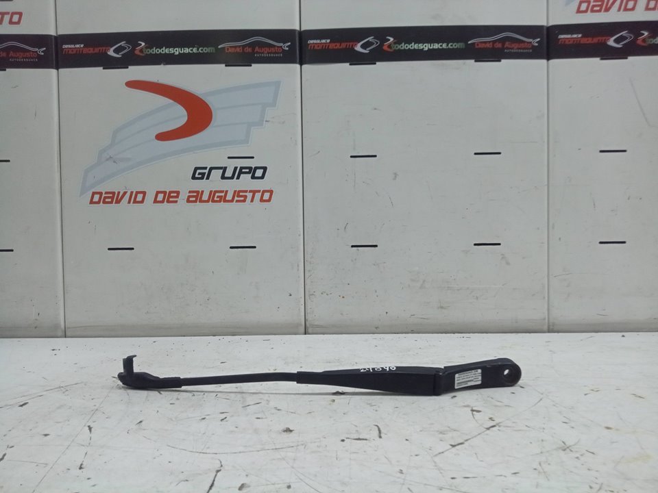 Brazo limpia delantero izquierdo porsche cayenne 3.0 diesel