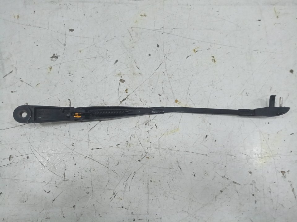 Brazo limpia delantero izquierdo porsche cayenne 3.0 diesel