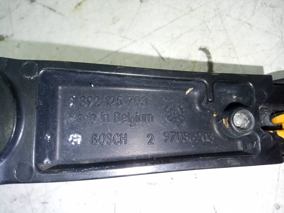 Brazo limpia delantero izquierdo porsche cayenne 3.0 diesel