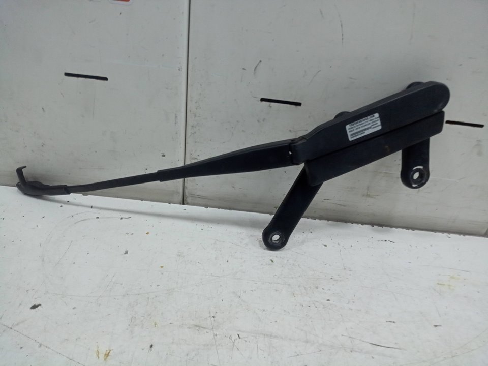 Brazo limpia delantero derecho porsche cayenne 3.0 diesel