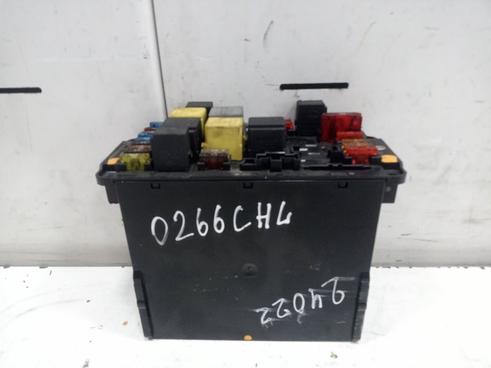 Caja fusible sam mercedes-benz clase c c 270 cdi (203.016)