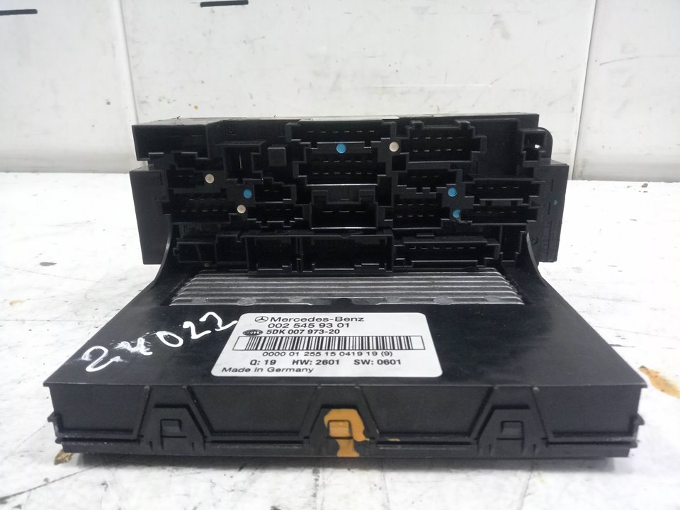 Caja fusible sam mercedes-benz clase c c 270 cdi (203.016)