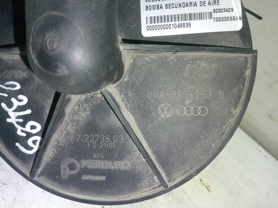 Bomba secundaria de aire volkswagen golf v 1.6 multifuel