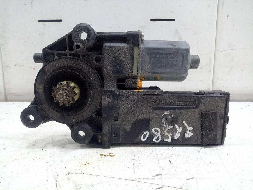 Motor elevalunas delantero izquierdo renault megane iii fastback 1.6 16v (bz0h)