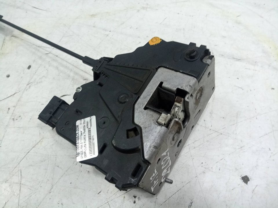 Cerradura puerta trasera izquierda opel corsa d 1.3 cdti (l08 l68)