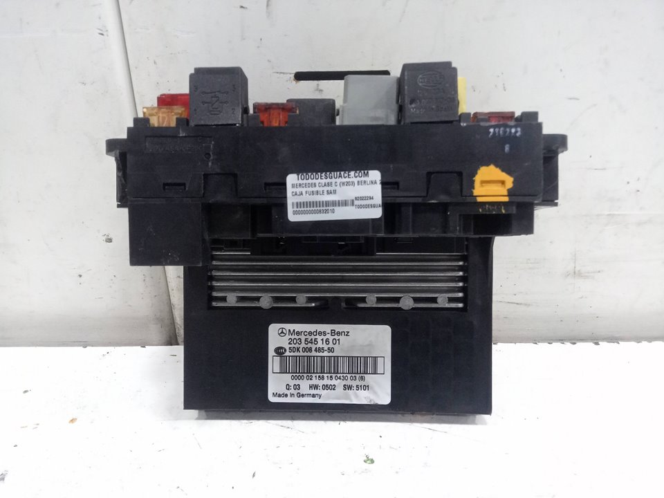 Caja fusible sam mercedes-benz clase c c 220 cdi (203.008)