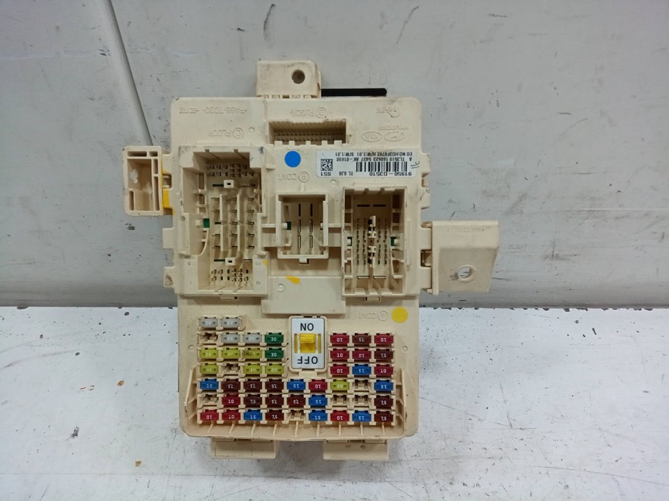 Caja reles / fusibles hyundai tucson   tecno safe 2wd bluedrive   