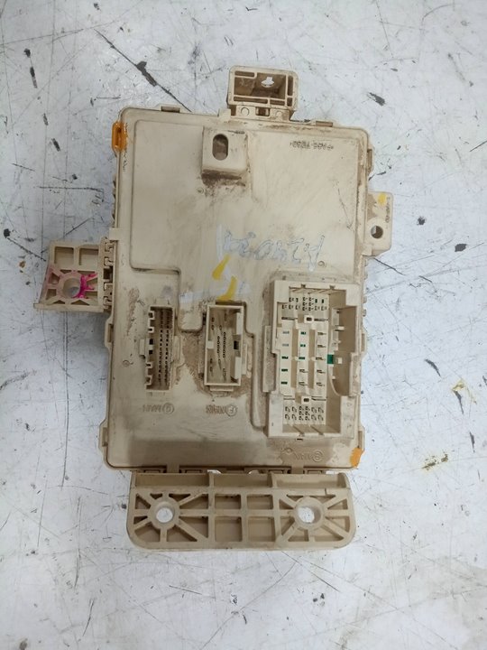 Caja reles / fusibles hyundai tucson   tecno safe 2wd bluedrive   