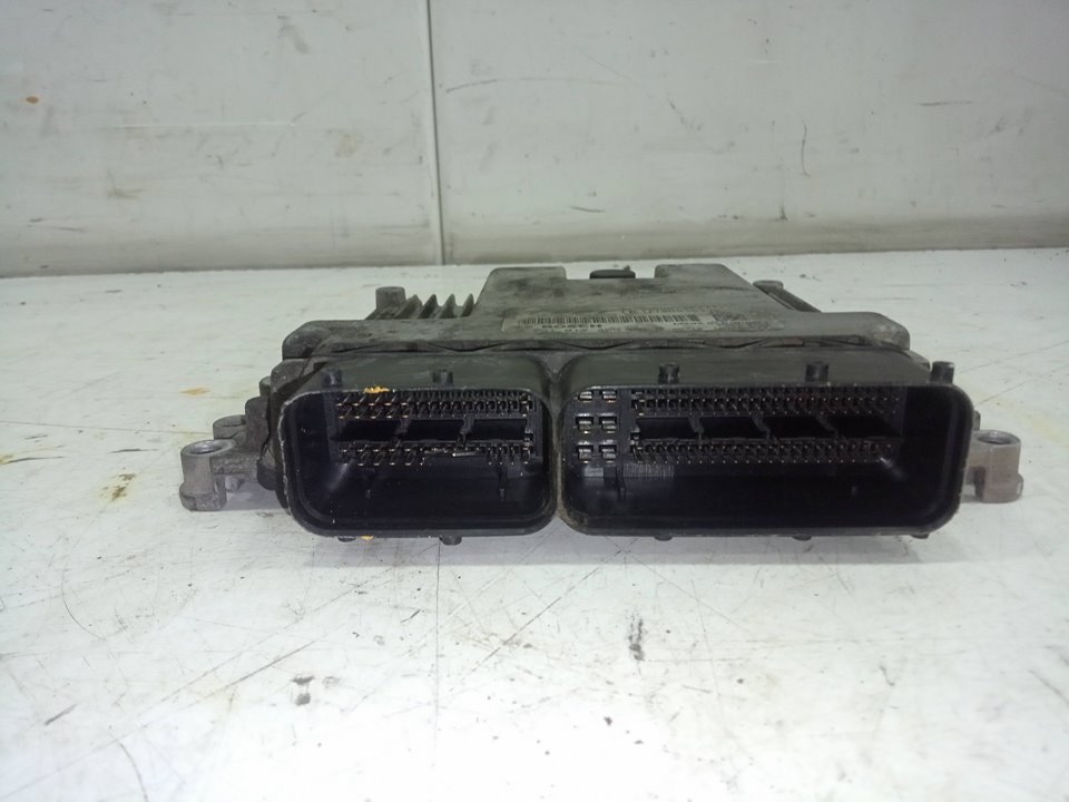 Centralita motor uce iveco daily iv cajachasis  daily  caja cerrada  (2006 