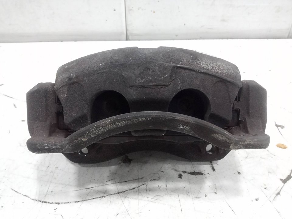 Pinza freno delantera izquierda ssangyong korando   premium 4x2      12.10  12