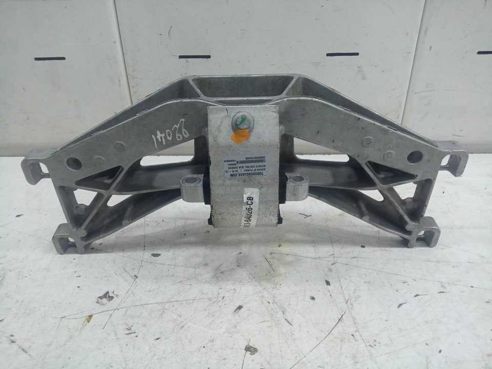 Soporte central caja cambios jaguar xf 2.0 d