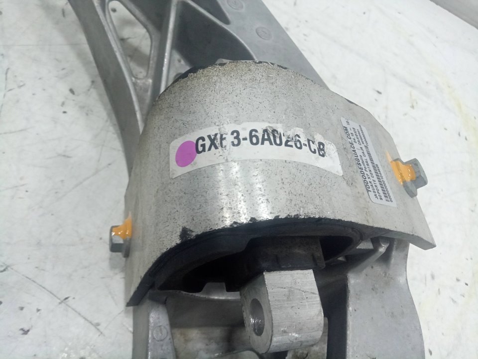 Soporte central caja cambios jaguar xf 2.0 d
