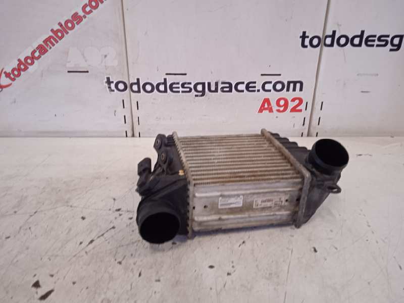 Intercooler seat leon   (1m1)       0.99  0.06