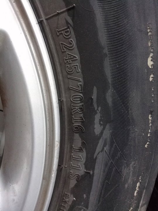 Juego llantas con neumaticos kia sorento i 2.5 crdi