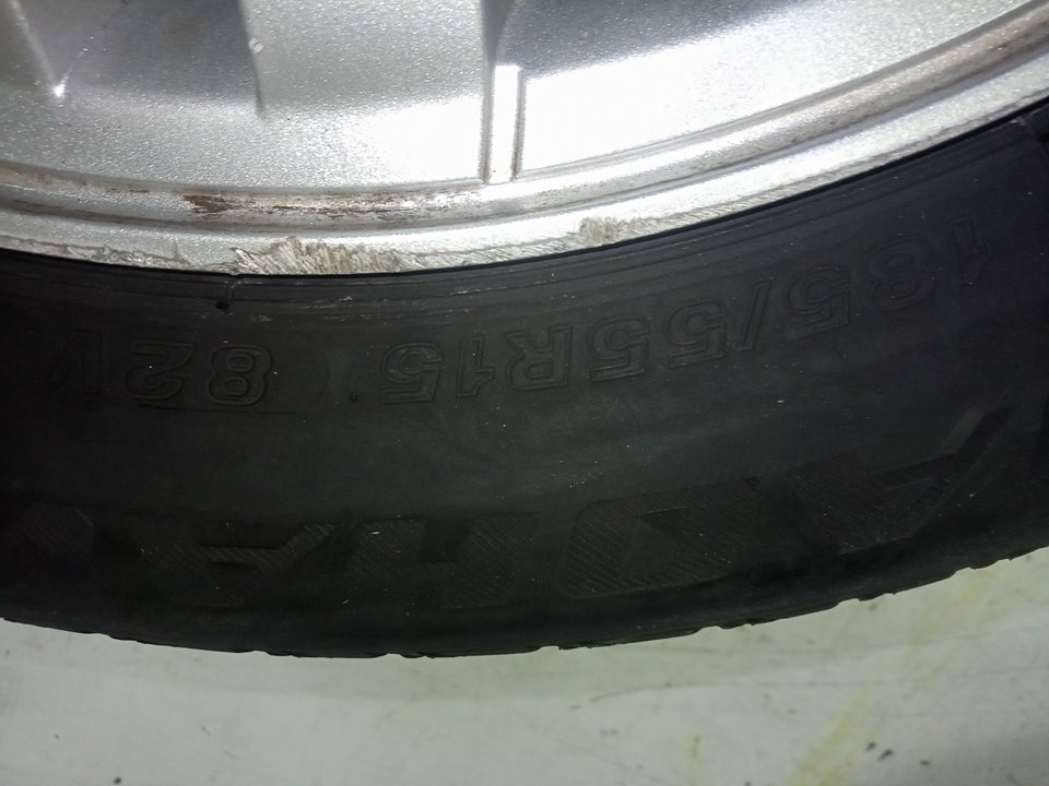 Juego llantas con neumaticos chevrolet aveo  kalos fastback 1.4