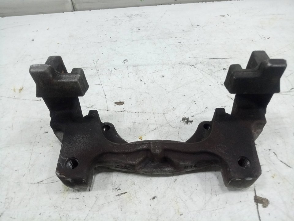 Soporte pinza freno delantero izquierdo jaguar xe 2.0 d