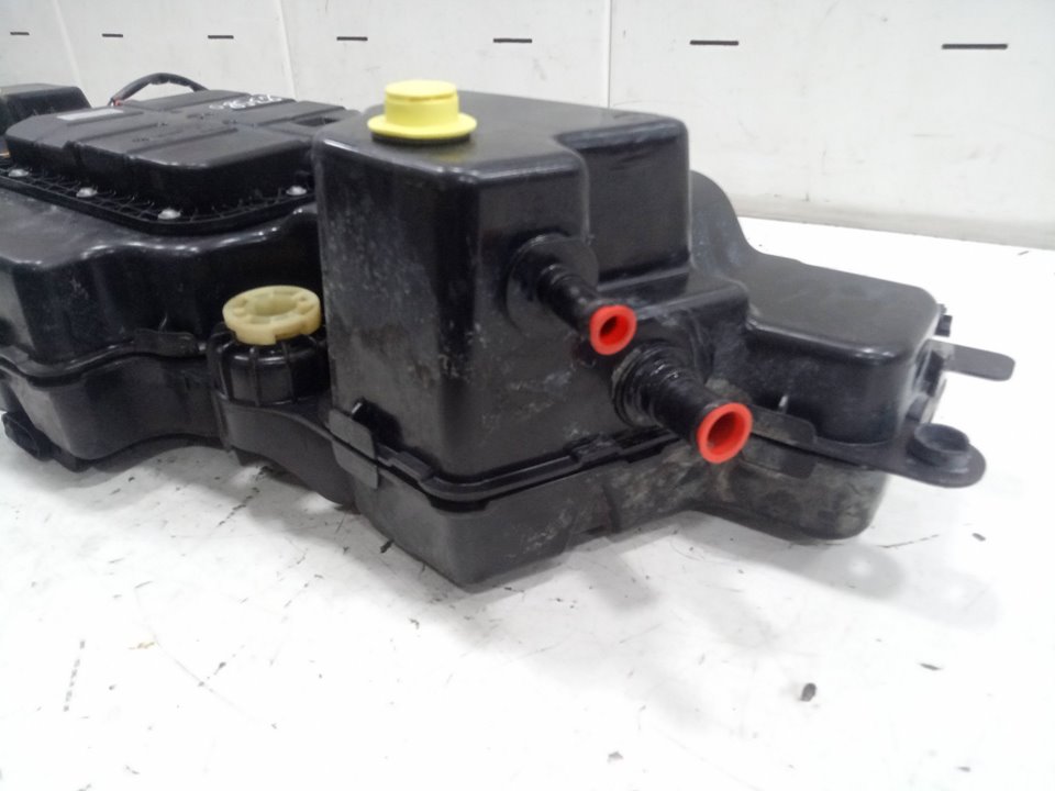 Deposito y bomba adblue 2.0 bluehdi 130