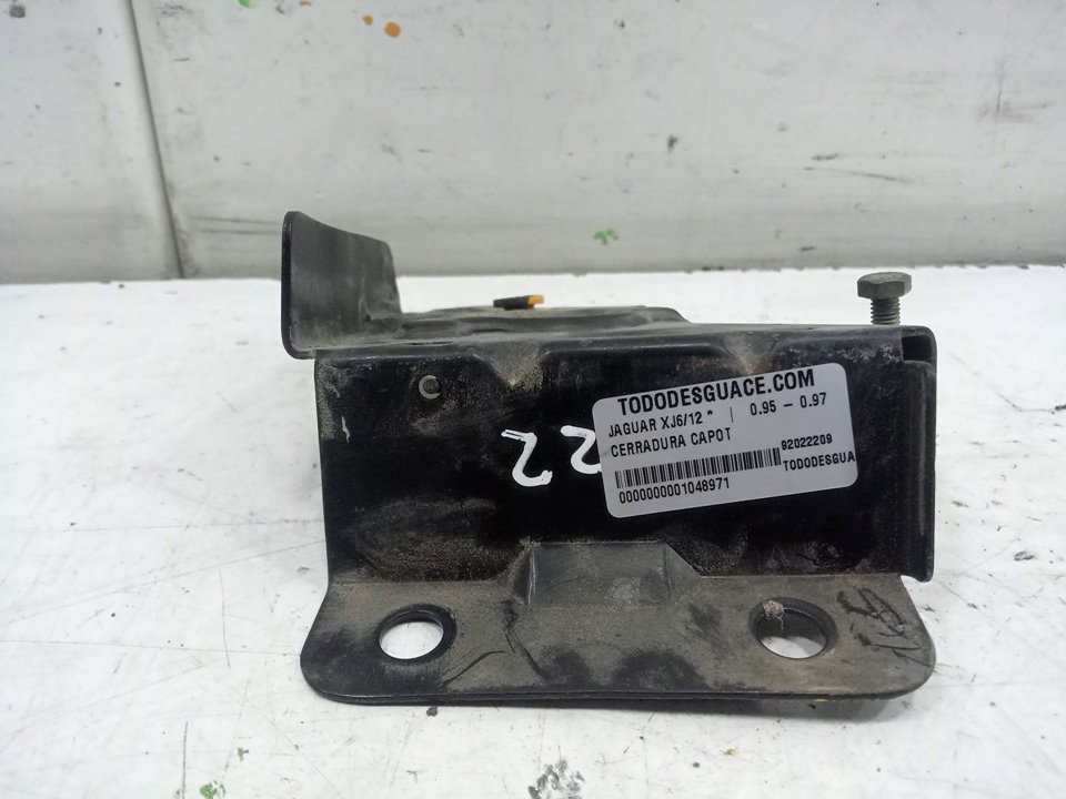 Cerradura capot jaguar xj  612       0.95  0.97