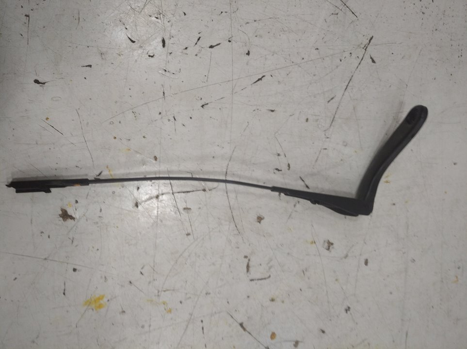 Brazo limpia delantero izquierdo bmw 3 gran turismo 318 d