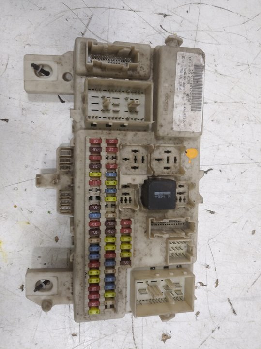 Caja reles / fusibles ford focus c-max 1.6