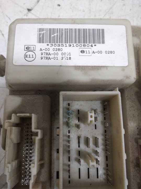 Modulo ecu caja fusibles ford focus ii 1.8 tdci