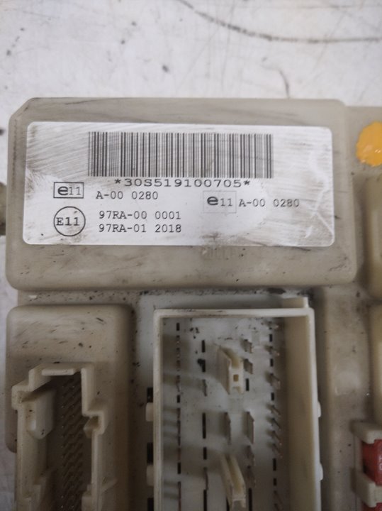 Caja reles / fusibles ford focus ii 2.0 tdci