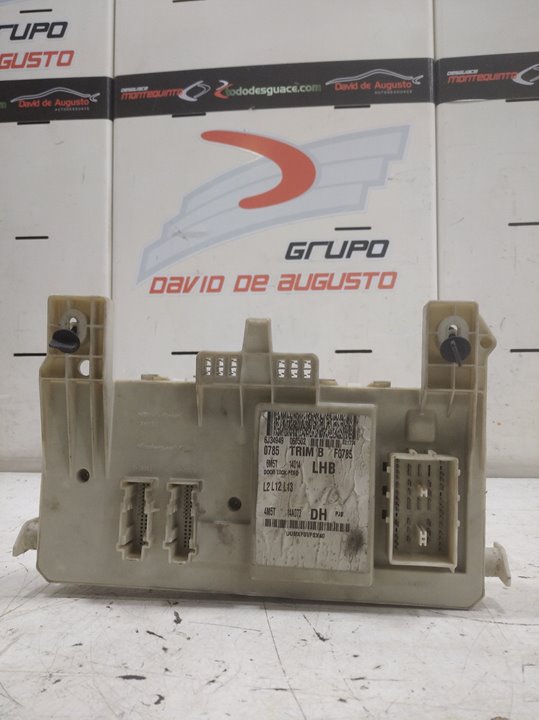 Caja reles / fusibles ford focus ii turnier 1.8 tdci