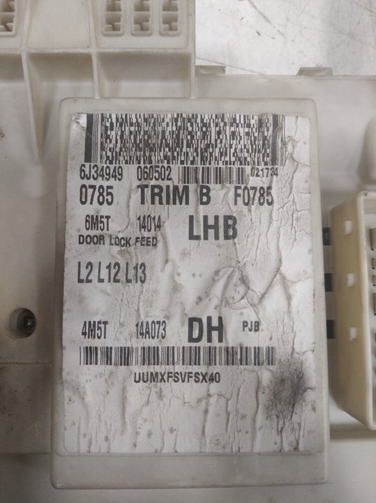 Caja reles / fusibles ford focus ii turnier 1.8 tdci